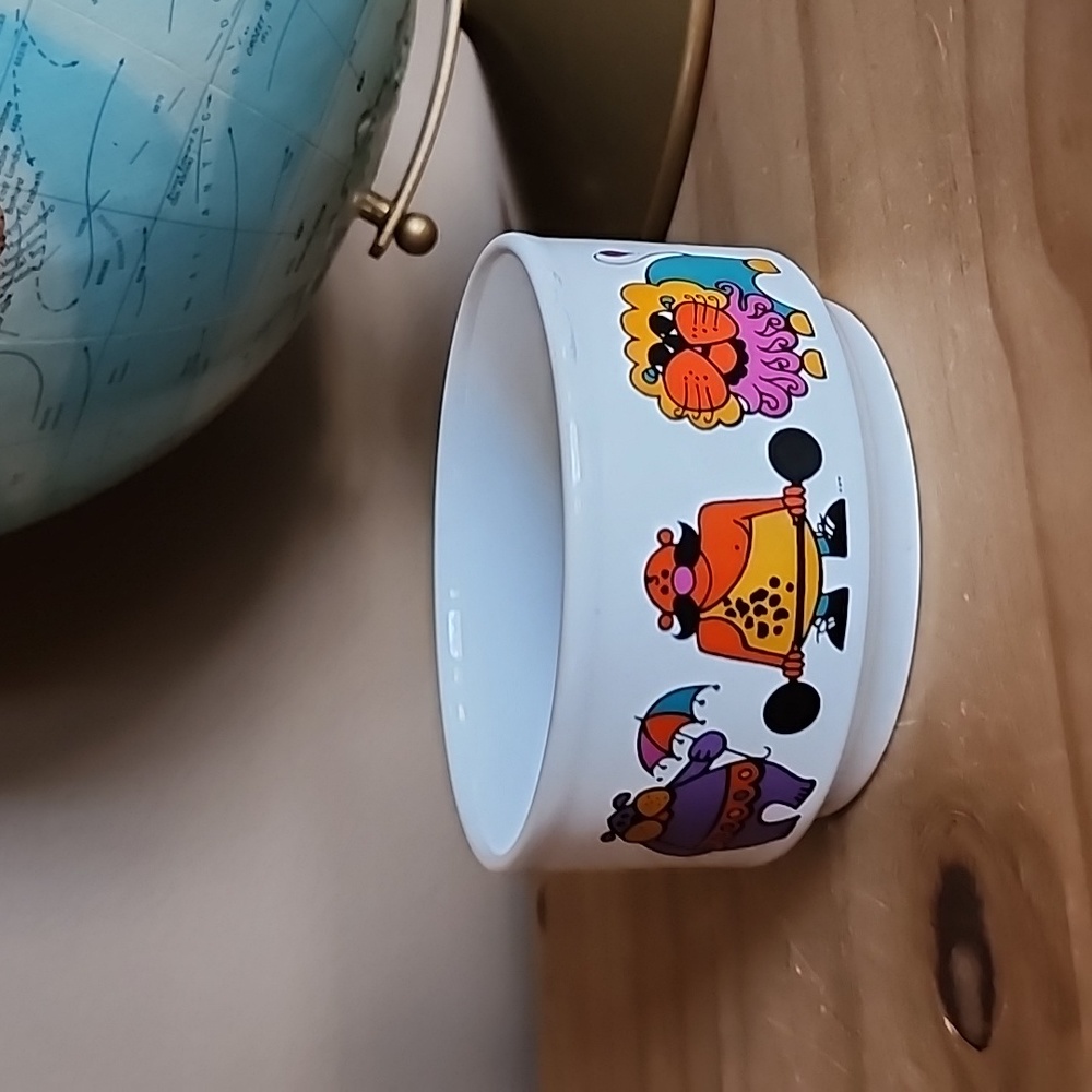 Vintge Staffordshire Potteries Ltd.  Circus pattern child size bowl